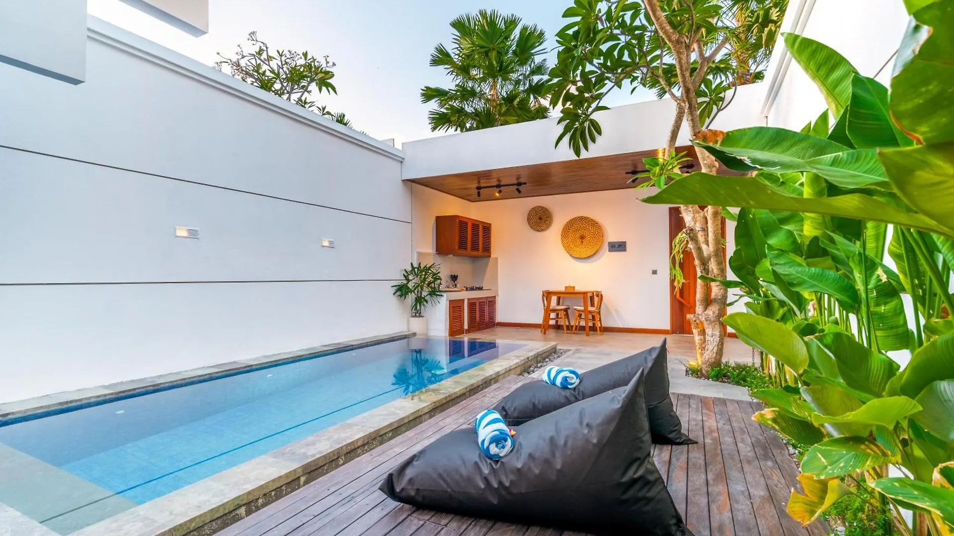 Villa Felicia Canggu By Moria